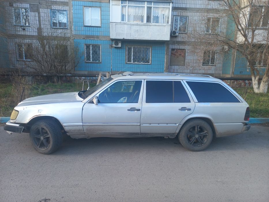 Продаю мерседес 124 универсал