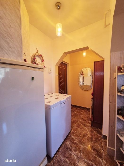 Apartament cu 2 camere, etaj 3, zona Darmanesti