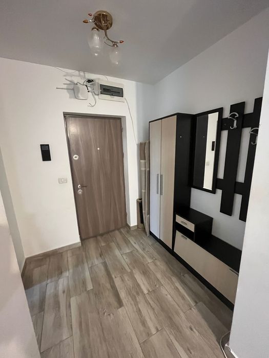 Inchiriez apartament cu 3 camere Giroc