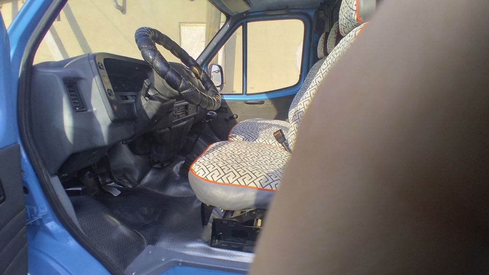 Ford tranzit yuk yoʻlovchi