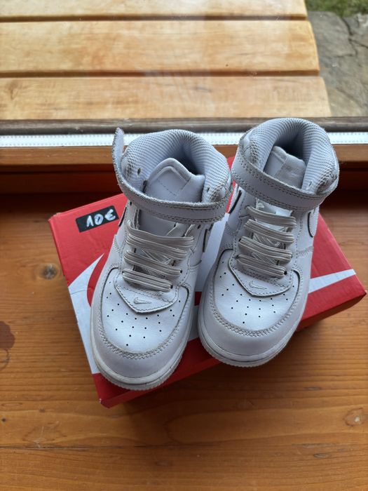 Детски маратонки NIKE