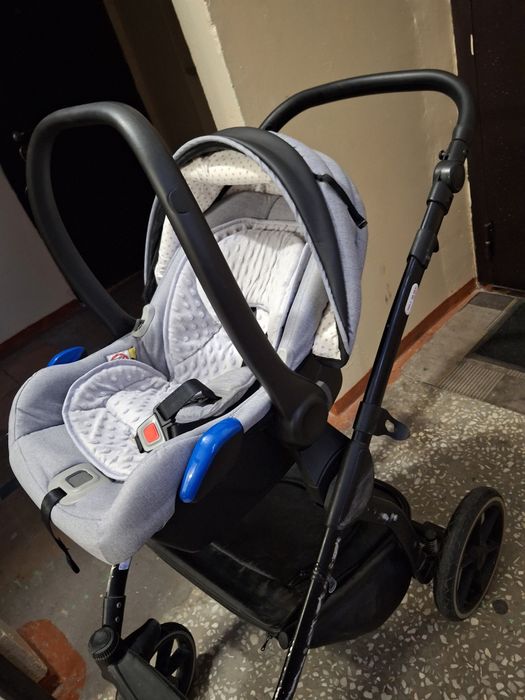 Продам коляску 3 в 1 б/у