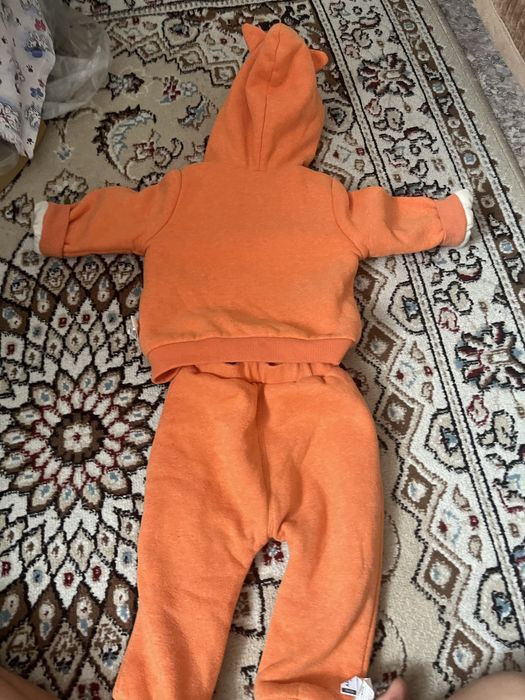 Продам детские комбинезоны