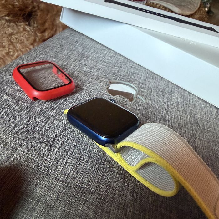 Продавам iWatch Series 6 Blue Aluminum Case 44 mm, часовник, Apple