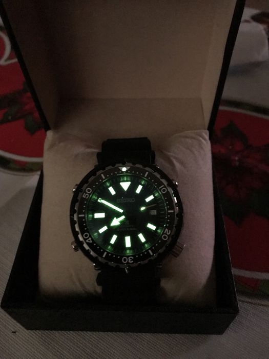 Водолазен часовник дайвър.