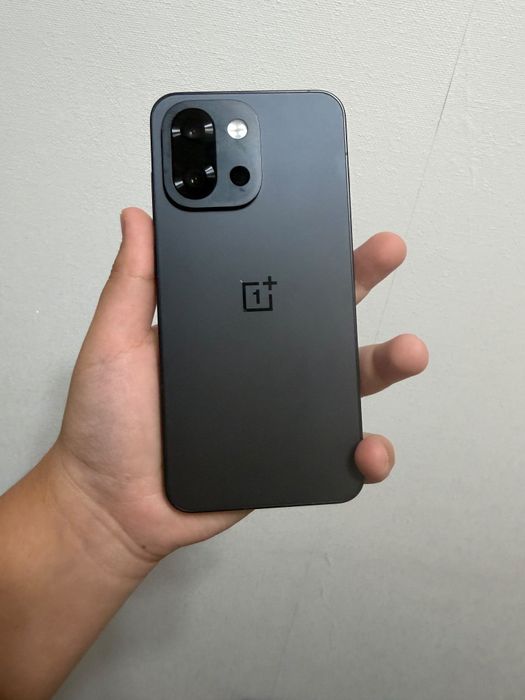 OnePlus 13s global