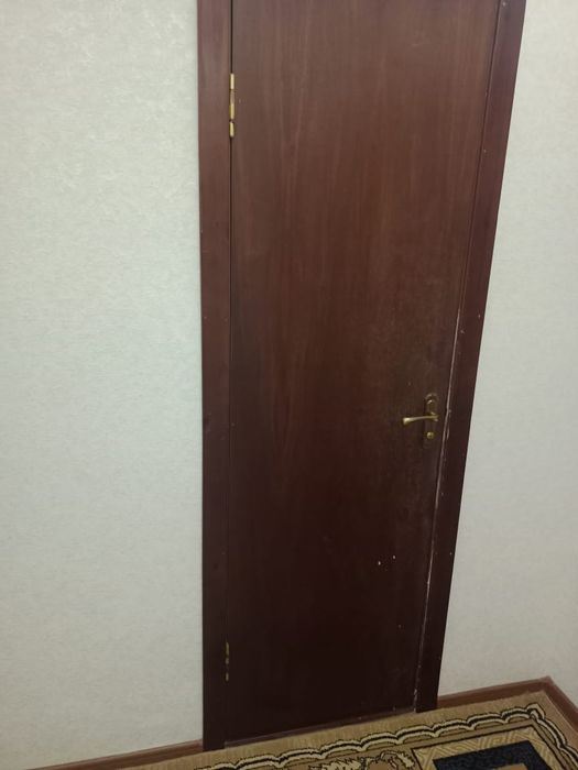 Меж комнатный двери