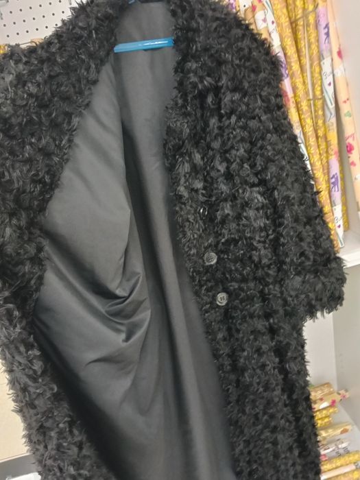 Продам шубу,искусственный мех козы.