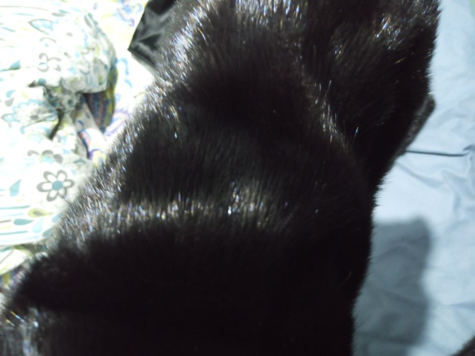 Продам норковую шубу