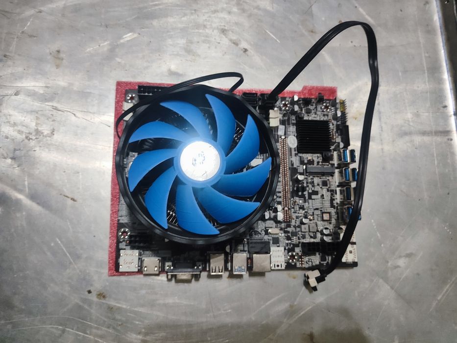 Материнская плата, Райзера, Блок питания!