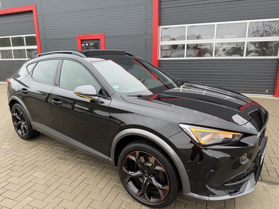 CUPRA FORMENTOR VZ/ 245 C.P./ E-HYBRID/Plug-in/84000 km/CockPit/ Panoramic/Camera/ Led/Semnalizari dinamice