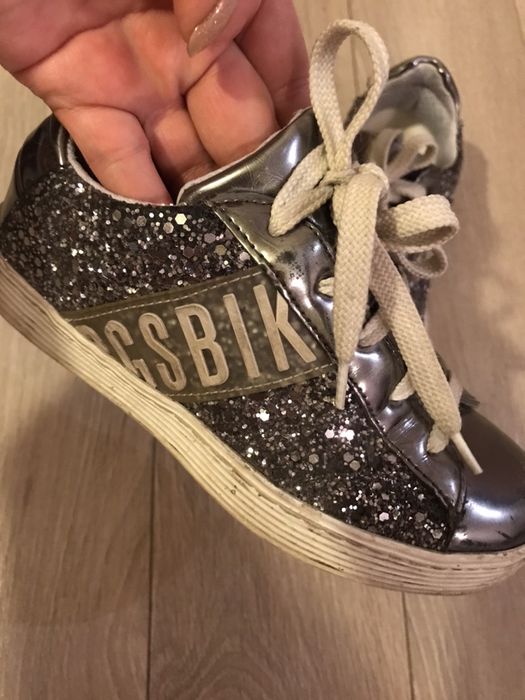 Продам кроссовки Bikkembergs