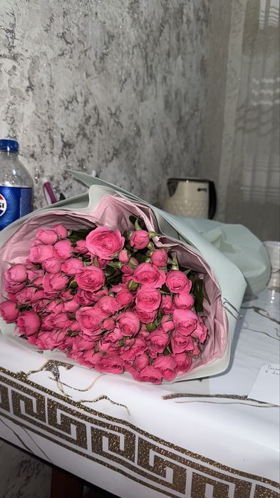 букет кустовых роз