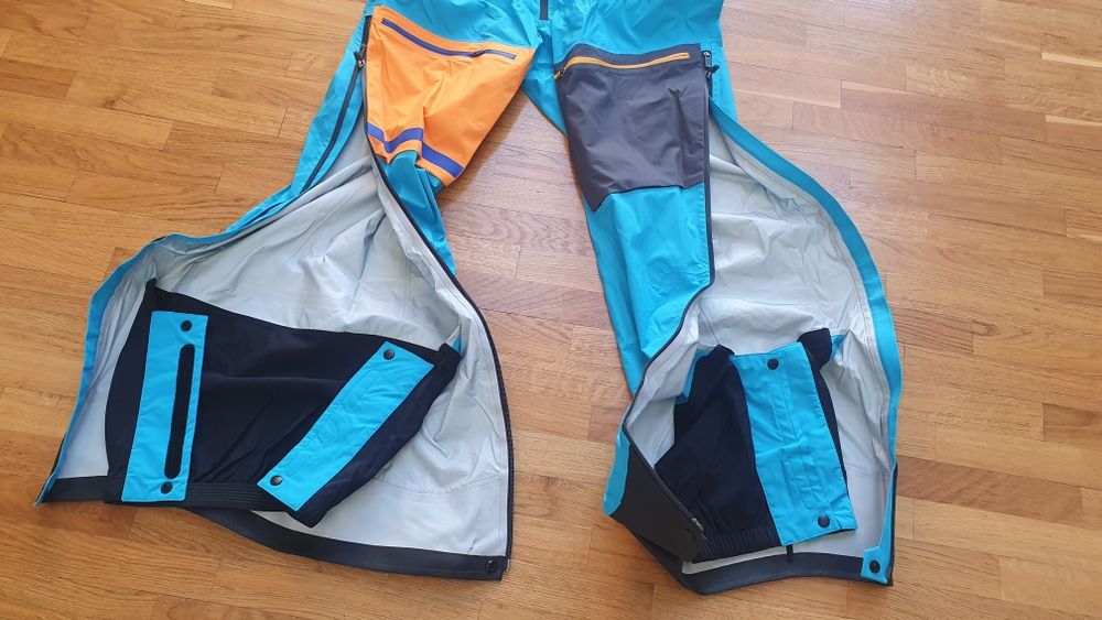 Salopeta ski snowboard Colmar 50 L Recco Goretex nouă fără etichetă