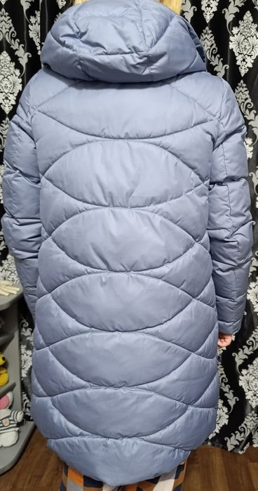 Продам женскую куртку