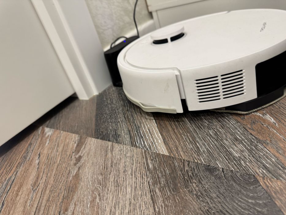 Робот-пылесос TROUVER E20 Pro белый (КАК НОВЫЙ)