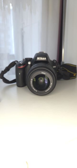 Nikon D5100 + 18-55mm | stare foarte bună | ideal începători