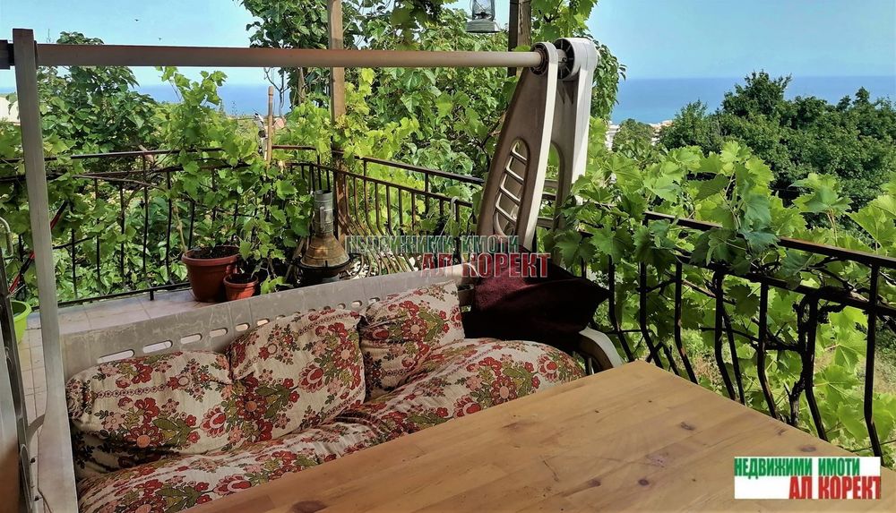 Продава се Тристаен апартамент в Варна, м-т Акчелар - 113 кв.м за 1327 €/кв.м - Снимка #2