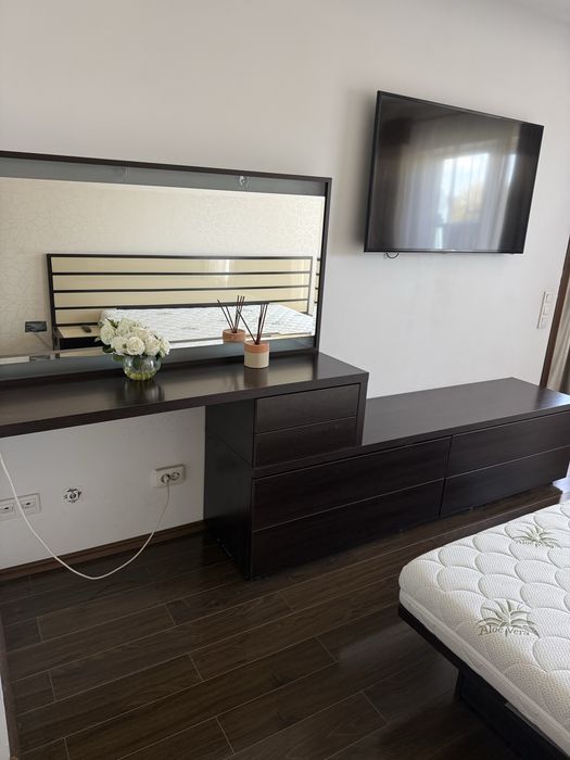 Vand mobilier dormitor