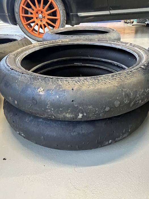 Bridgestone Racing Battlax, Pirelli 120/605/17 , 120/600/17 , 120/70/17 , 200/660/17 , 200/655/17 Чист слик сликове за мотор
