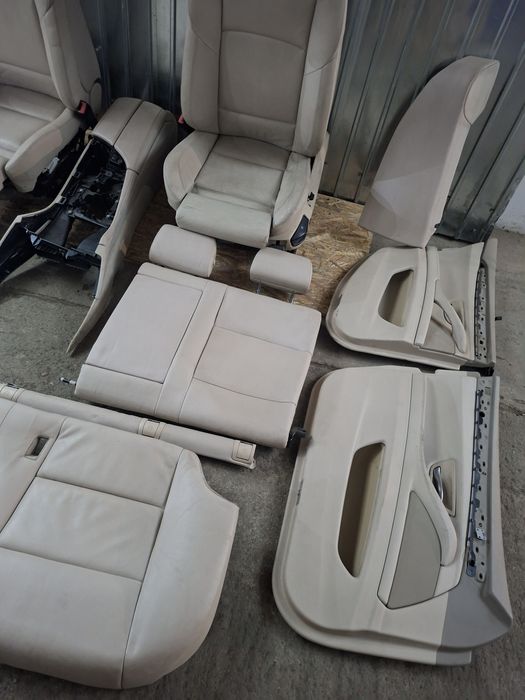 Interior Piele complet BMW Seria 5 F10 Sport Pachet – Dakota Oyster Crem cu Încălzire și Perdeluțe