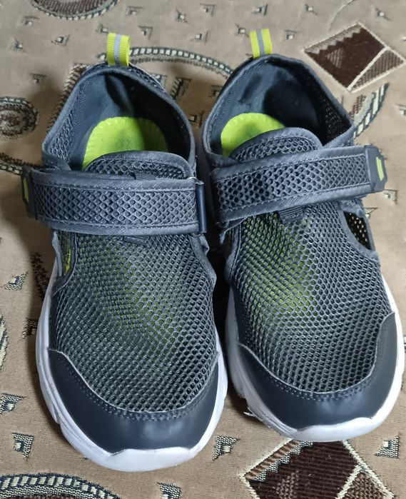 Продам обуви на мальчика оригинал. 37-38