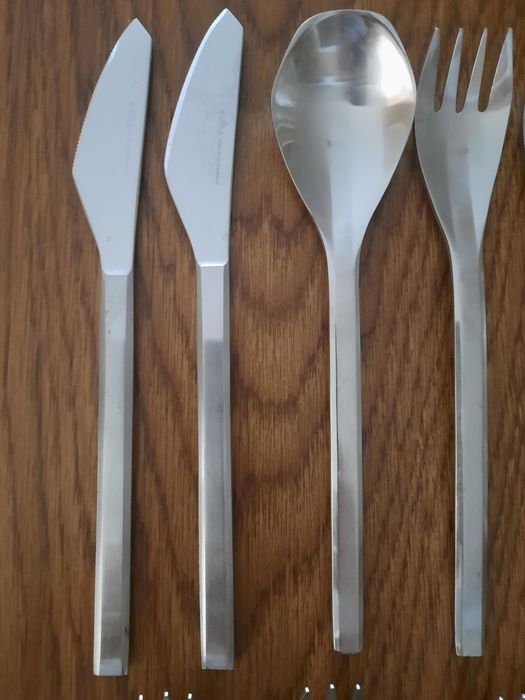 Rosenthal Studio Line tacâmuri KONTUR Stainless Satin Amboss 2090 Helmut Alder, anul 1960, 21 piese