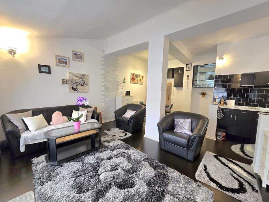Apartament de 146 mp, dispus pe două niveluri, în zonă ultracentrală