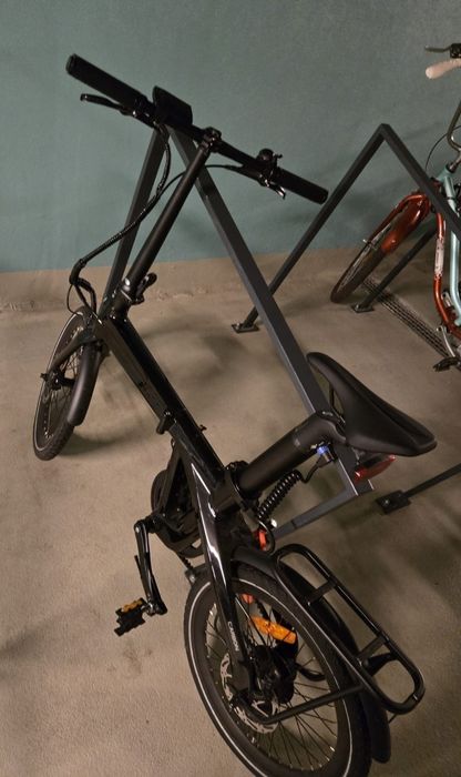 Bicicleta electrica pliabila Carbon