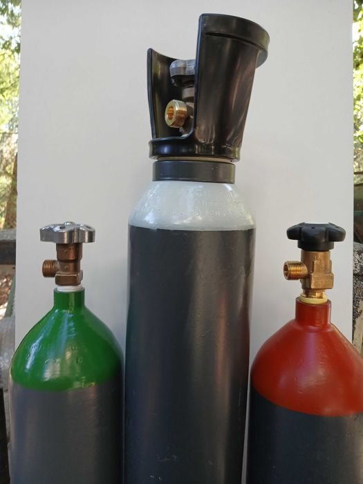 Бутилки за технически газове / Кислород /  Аргон / CO2 / Азот/Хелий/