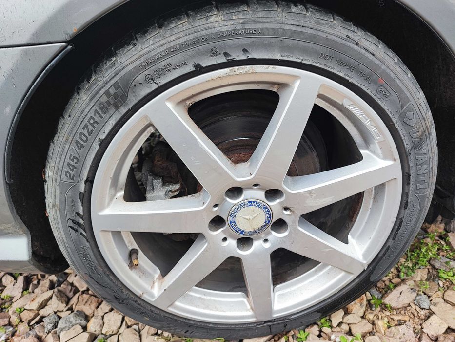 Мерцедес C 250 CDI 204 коня На Части седан авангард W204