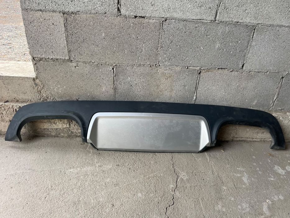 Продам накладку на бампер мерс 221