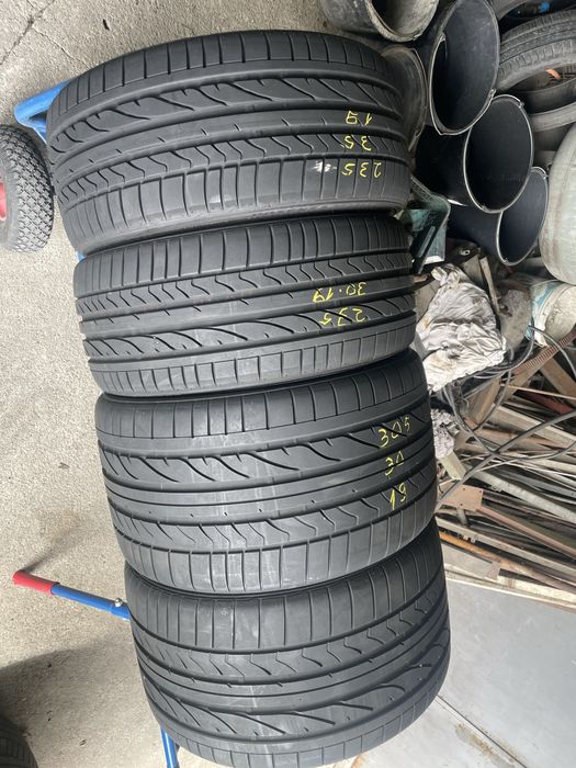 Anvelope 235/35/19 & 305/30/19 Bridgestone Vara