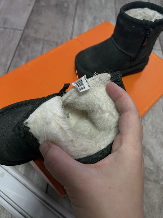 Продам зимнюю обувь