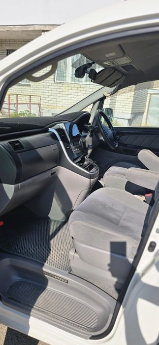 Toyota Alphard 2006, 2.4