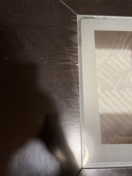 Холна маса масив подарявам