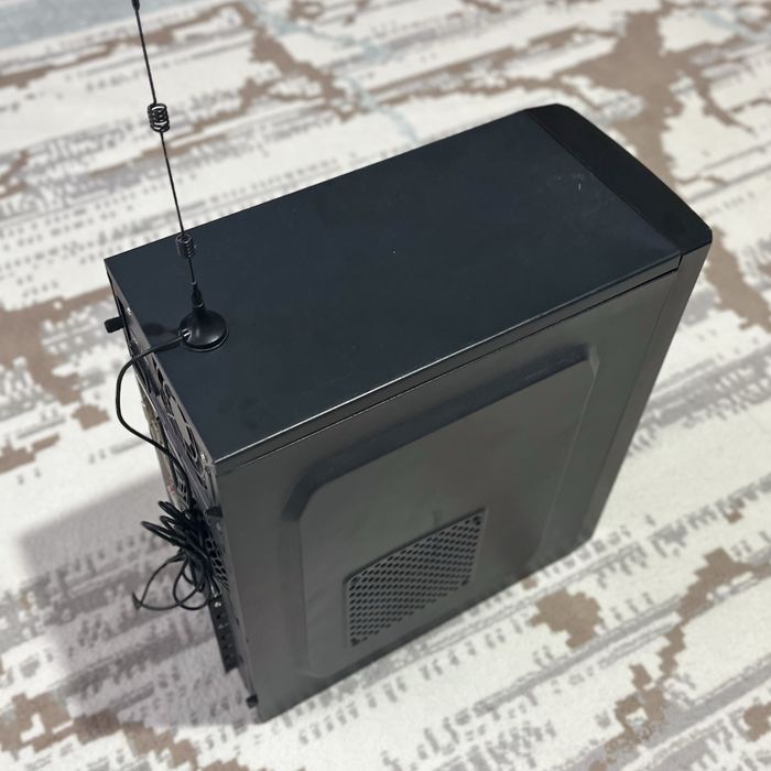 Системный блок с Wi Fi и дисководом