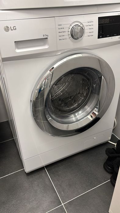 Mașina de spălat cu uscător LG 8 kg spalare, 5 kg uscare