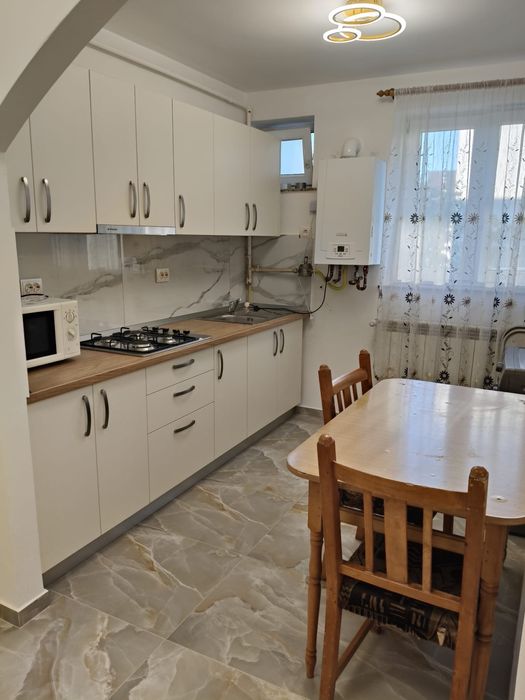 Inchiriez apartament NEGRESTI-OAS