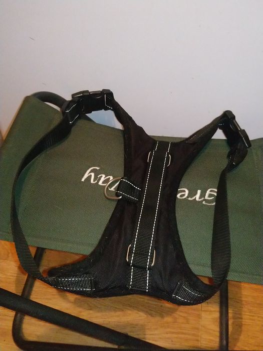 Продам шлейку для собаки