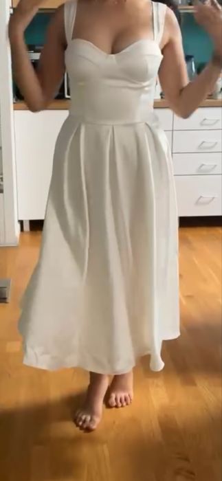 Vand rochita alba NOUA