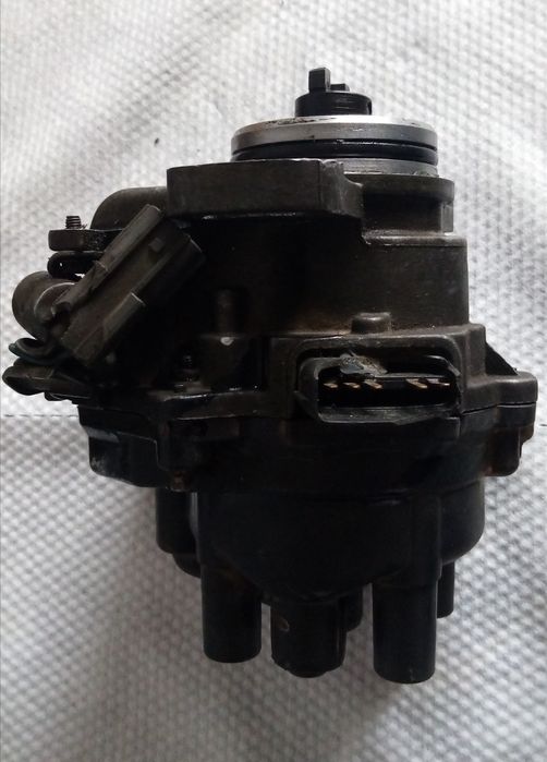 Ниссан Примера. Трамблер. 1.6