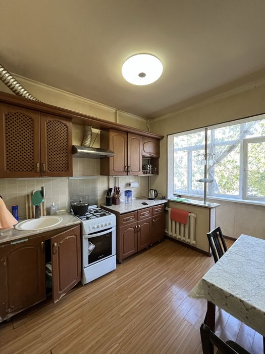 Метро Айбек улица Афросиаб - продам 2/3/9 60м2