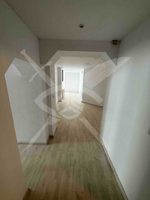 Продава се Тристаен апартамент в София, Манастирски ливади - 126 кв.м за 1747 €/кв.м - Снимка #11