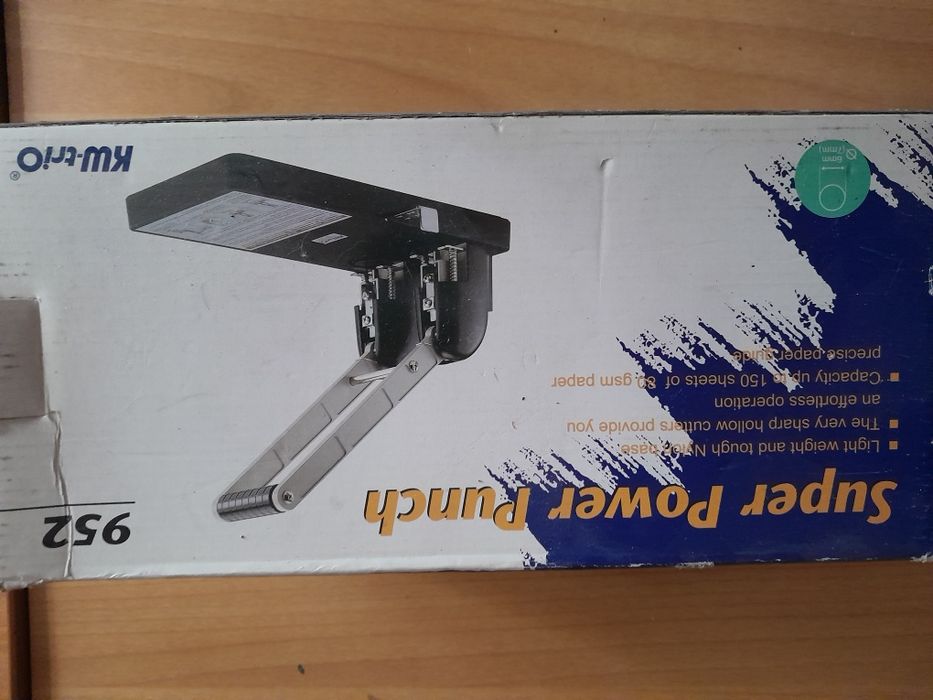 Продам дырокол профессиональный