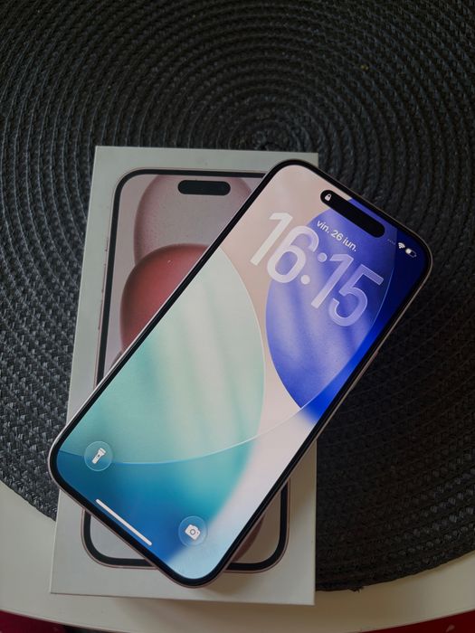 Iphone 15 roz 128 GB