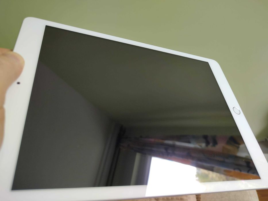 Apple iPad 7th Gen (2019) WiFi, stare excelenta, baterie 99%, iOS 16.1.1 (se poate JB!)