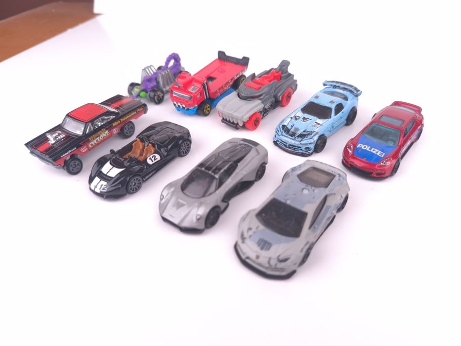 Продам машинки Hot Wheels