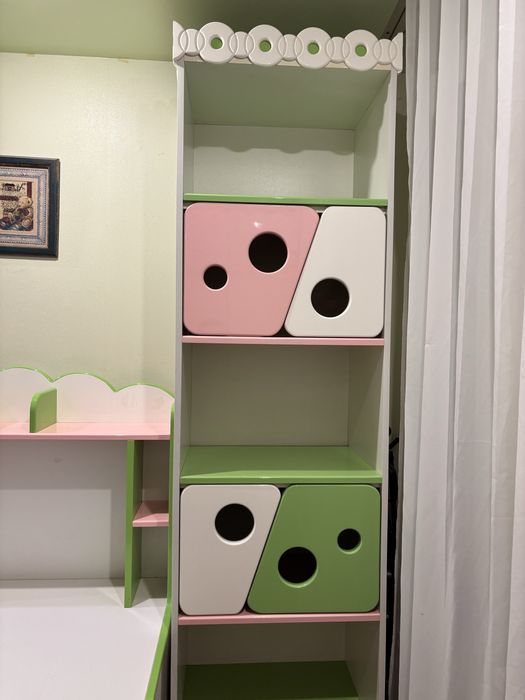 Продам детскую мебель для девочки