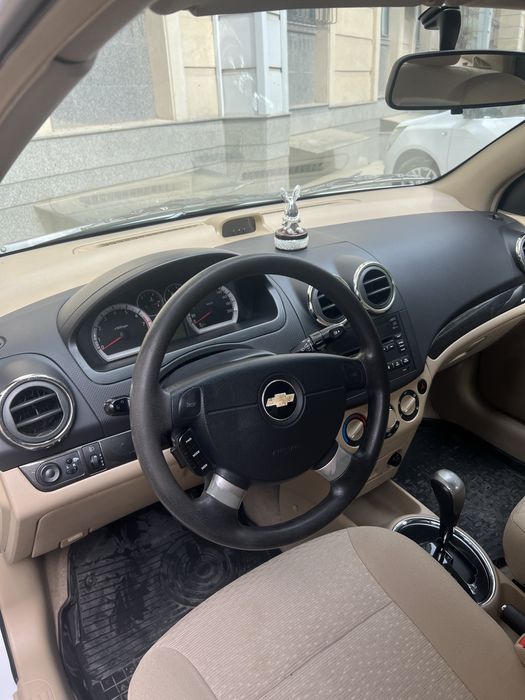 Нексия 3 сотилади